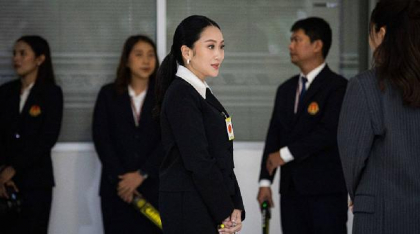 Prim-ministra Thailandei a fost destituită de Curtea Constituțională după ce a vorbit urât despre un general la telefon
