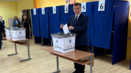 Alegeri prezidențiale 2025. Europarlamentarul Eugen Tomac a votat la Chișinău