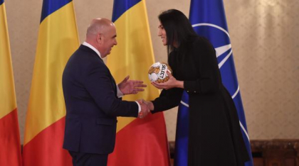 Cristina Neagu a fost deocrată de președintele Ilie Bolojan: „Sunteți un exemplu de talent, dăruire și perseverență”