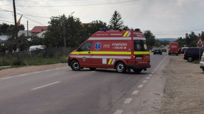 Accident grav în Tulcea, între un autocar cu 20 de persoane şi un TIR. A fost activat Planul Roşu