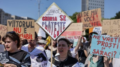 Studenții și elevii, pentru a treia zi în stradă. Protestele încep în această seară în Piața Universității