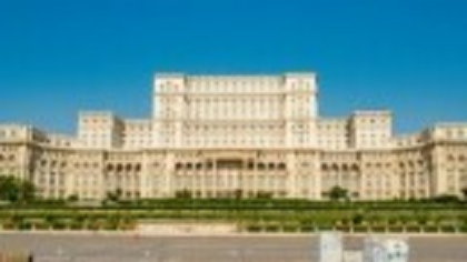 Sindicatele din Parlament denunţă tăierea abuzivă a sporurilor: Urmează blocaje instituţionale. Ce solicitări au