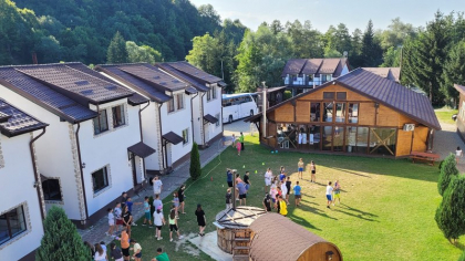 „Taberele ARC” 2025: 7.000 de tineri români din diaspora sunt așteptați vara aceasta în țară pentru activități gratuite