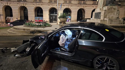 Accident rutier în municipiul Iași! Un autoturism a fost implicat