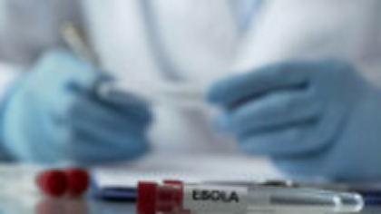 Caz suspect de Ebola depistat în apropierea României. Cumplita boală are o rată de mortalitate de 90%