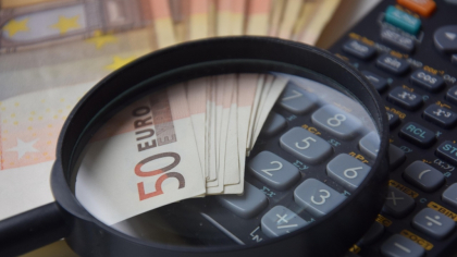 Băncile din România, reacție hotărâtă după anunțarea noii taxe pregătite de Guvern. "Respingem cu fermitate intenția de introducere a încă unei taxe suplimentare asupra profiturilor"