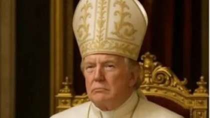 Trump, după ce a apărut în straie papale. ”Aceștia nu știu de glumă„