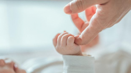 O femeie de 30 de ani din Timișoara a născut tripleți. Mama mai are acasă alți trei băieți, însă dorea și o fetiță