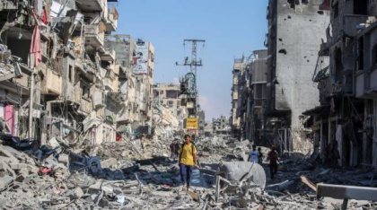După 10 săptămâni de blocadă, Israelul va permite intrarea unei cantităţi limitate de ajutoare umanitare în Gaza