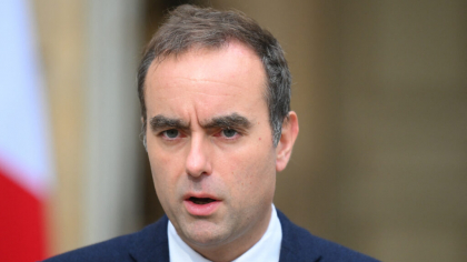 Președintele Emmanuel Macron îl numește din nou în funcție pe premierul Lecornu, într-o mișcare șocantă