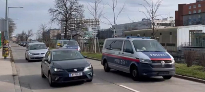 Un bebeluș de 10 săptămâni a supraviețuit unei căderi în Alpi. A avut foarte mult noroc, spun medicii