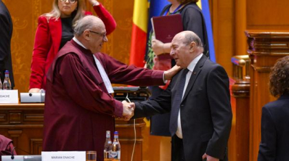 Surse: CCR a decis să îi dea înapoi lui Traian Băsescu toate drepturile de fost președinte