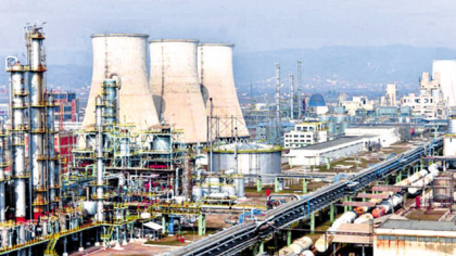 Bursă. Acţiunile Chimcomplex coboară cu 7% după ce compania a trecut pe pierdere de 27 mil. lei în primul semestru, la afaceri cu 24% mai mici