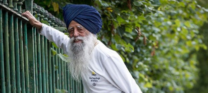 Fauja Singh, cel mai vârstnic maratonist din lume, a murit. El a continuat să participe la competiții și după ce a împlinit 100 de ani: „Alergarea m-a readus la viață”