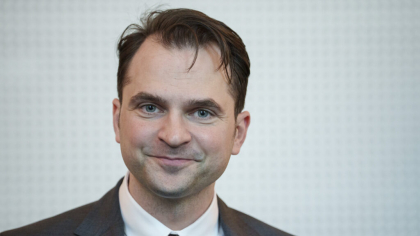 Sebastian Burduja este primul român distins cu „Emerging Global Leader Award 2025” de Harvard Kennedy School
