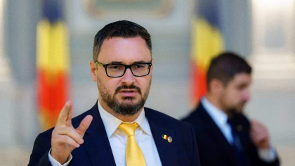Dan Tanasă: Cioloș la SRI sau SIE? Ne-a rămas doar să arborăm steagul Franței