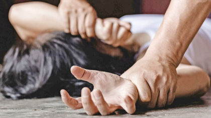 Bărbat din Alba, arestat pentru viol asupra unei minore de 15 ani. Prima dată a plătit-o pentru un act sexual