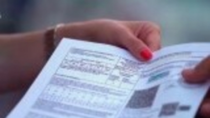 Cu cât se vor majora polițele RCA din România după eliminarea plafonării. Unii șoferi au simțit deja scumpirile