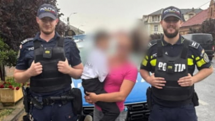Speriată de furtună, o copilă de 6 ani din Timiș a sărit pe geam și a fugit pe străzi. Polițiștii au găsit-o și i-au predat-o mamei nevătămată