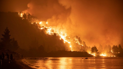 Cod roşu de incendii în Italia. Atenţionare de călătorie transmisă de MAE