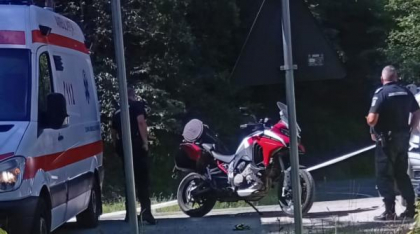 Un motociclist din Italia a fost ucis de un urs, pe Transfăgărășan. Victima a fost dusă în pădure