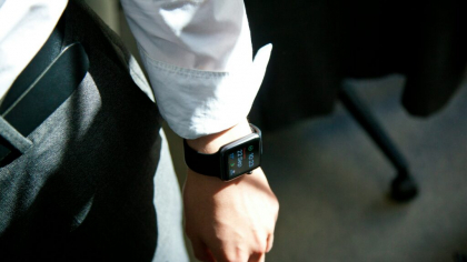 Cluj: Un candidat a agresat supraveghetorul care l-a prins cu un smartwatch la examen