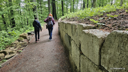 Sarmizegetusa Regia, cetatea adorată de turiști: „Este o bijuterie ascunsă în mijlocul pădurii. Ne-a purtat înapoi în timp”