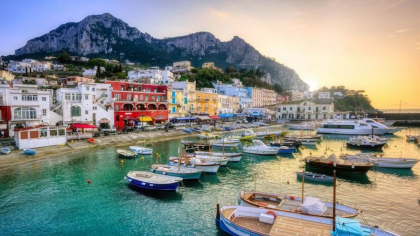 O destinație populară din Italia le interzice chelnerilor și vânzătorilor să mai abordeze turiști pe stradă. Sancțiunile severe pe care le riscă