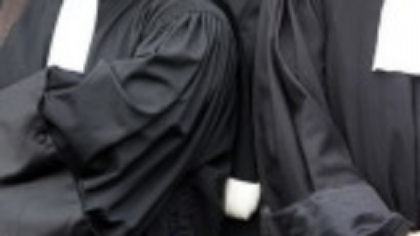 Judecătorii îl acuză pe Bolojan de ”manipulare”: Nu ne pensionăm la 48 de ani. Care ar fi vârsta reală și ce salarii au