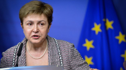 Avertisment de răsunet de la FMI şi Banca Angliei: Pieţele bursiere globale sunt expuse unui risc puternic de corecţie bruscă din cauza boomul inteligenţei artificiale, care împinge evaluările către nivelurile bulei dotcom. Kristalina Georgieva, şefa FMI: Potenţialul de creştere a productivităţii datorat AI ar putiea să se inverseze brusc