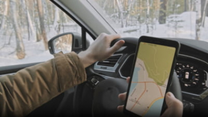 Rivalul Google Maps a introdus o funcție pe care Waze trebuie să o adauge. Ce vor putea face șoferii
