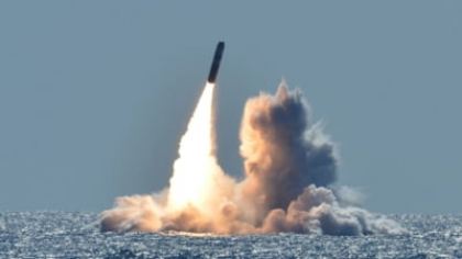 Cea mai periculoasă parte a Războiului Rece, cursa nucleară, a repornit. Toată omenirea poate fi eliminată cu apăsarea unui buton. SUA și Rusia conduc, iar China vine tare din urmă