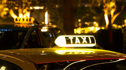 Cum a fost păcălit un laureat al Premiului Nobel de un taximetrist român la aterizarea pe Aeroportul „Henri Coandă” din București