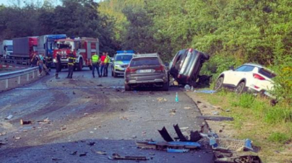 Doi români au murit într-un accident, în Bulgaria. Mașina lor a fost spulberată de un TIR