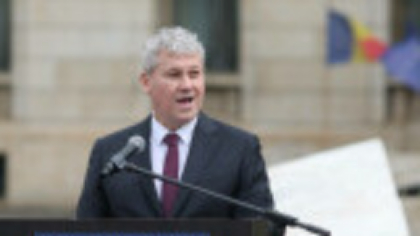 Cine este Cătălin Predoiu: A treia oară premier interimar al României, colecționar de artă și ceasuri, „interimar” de carieră