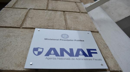 Inspector din ANAF sub control judiciar pentru trafic de influenţă. A cerut un milion de euro