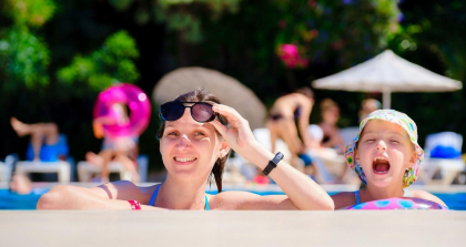 Cum aleg românii sejururile în 2025? Consultant în turism: „Turistul român din 2025 este mai informat"