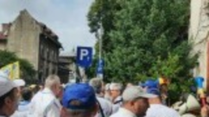 Sindicaliștii din administrația publică ies iar în stradă, în București. Amenință cu greva generală