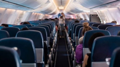 Modul prin care românii ar putea plăti cu 120 de euro mai puțin la zborurile cu avionul în luna august