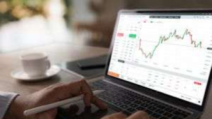 XTB: Criza politica din Franta pune presiune pe pietele financiare