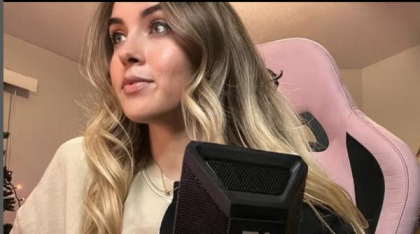O tânără din SUA trăieşte de 3 ani live streaming, 24 de ore pe zi. „Fără sex sau vacanțe, nu mă pot opri”