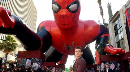 Tom Holland a căzut şi a suferit o comoție cerebrală pe platourile de filmare de la Spiderman, în timpul unei scene de cascadorie
