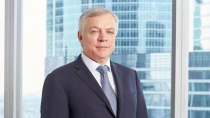 Vicepreşedintele unei companii ruse de conducte petroliere a murit după ce a căzut pe fereastră