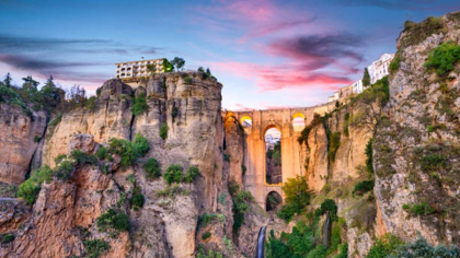 Destinația perfectă pentru o vacanță de vis, în 2025! Este un loc de o frumusețe rară și foarte ieftin + celți, fenicieni, romani și arabi au locuit pe aceste meleaguri