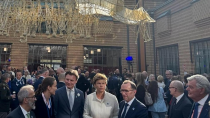 Cină de lucru a miniștrilor apărării, la Haga. Ionuț Moșteanu și Oana Țoiu, primele întâlniri externe de la numirea în funcție