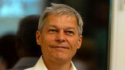 Dacian Cioloș, luat în calcul pentru șefia SRI sau SIE de Nicușor Dan - surse