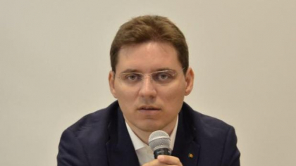 Victor Negrescu: „Țara noastră poate mult mai mult decât să fie condusă discreționar. Sper ca rezultatul alegerilor să ne permită să evităm acest risc”