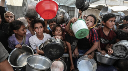 Grupurile umanitare profită de armistițiu pentru a combate foametea din Gaza