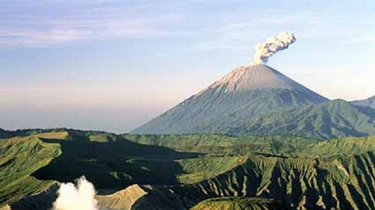 Atenționare de călătorie pentru Indonezia: Românii sunt sfătuiți să evite insulele Bali și Flores