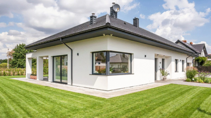 Casa extravagantă pe care o poți construi cu doar 99 de mii de euro. E desprinsă din filmele de la Hollywood